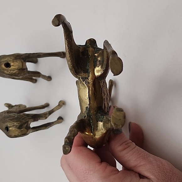 Vintage Brass Deer 3 Count 6" 4" & 3" - Picture 6 of 13